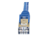 6ASPAT5MBL - StarTech.com 5m CAT6A Ethernet Cable, 10 Gigabit Shielded Snagless RJ45 100W PoE Patch Cord, CAT 6A 10GbE STP Network Cable w/Strain Relief, Blue, UL Certified Wiring/TIA - Närbild